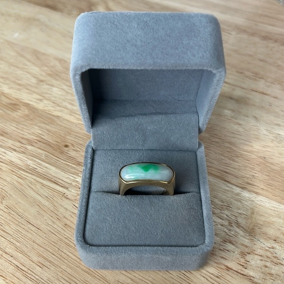Estate VINTAGE 14K GOLD JADE SADDLE RING - Picture 3 of 16